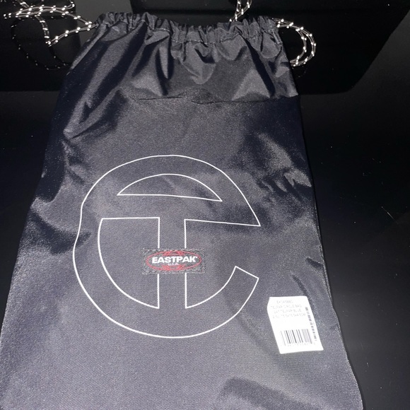 Eastpak X Telfar Painter’s Tape Circle Bag - Picture 8 of 8